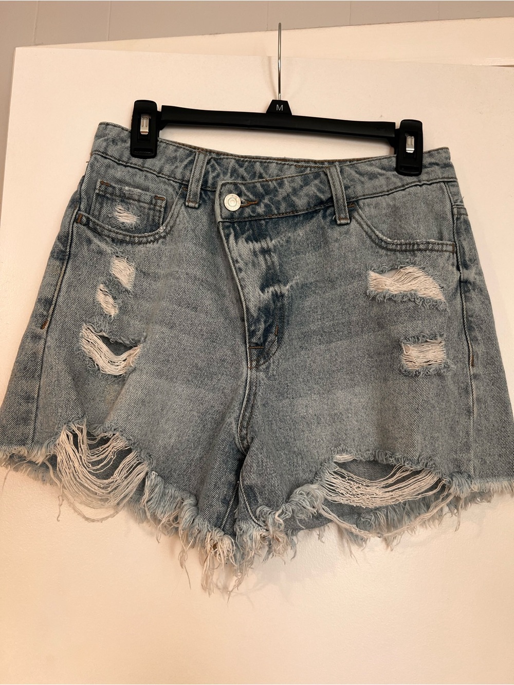 Women's Light Blue Distressed Denim Shorts - Casual Frayed Hem